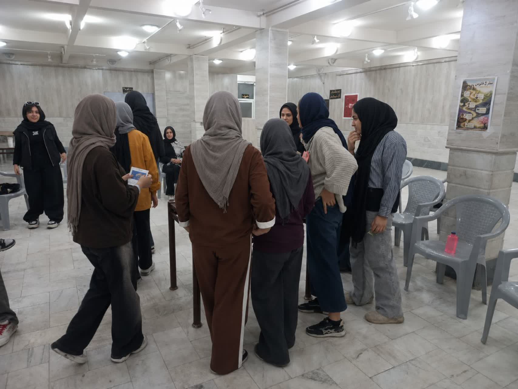 سومین دوره کارگاه آموزشی همیاران سلامت سومین دوره کارگاه آموزشی همیاران سلامت