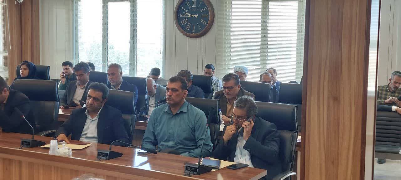 نشست مشترک معاونین سیاسی، امنیتی و اجتماعی فرمانداریها، شهرداران، بخشداران استان مرکزی با موضوع محله محوری نشست مشترک معاونین سیاسی، امنیتی و اجتماعی فرمانداریها، شهرداران، بخشداران استان مرکزی با موضوع محله محوری