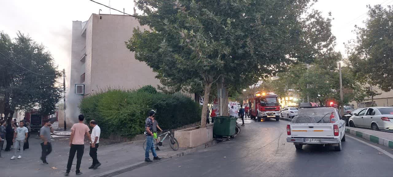 گزارش تصویری عملیات آتش نشانی گزارش تصویری عملیات آتش نشانی
