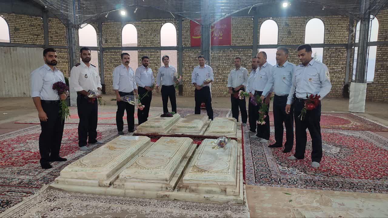 تجدید میثاق آتشنشانان محلات با شهدای گمنام هشت سال دفاع مقدس