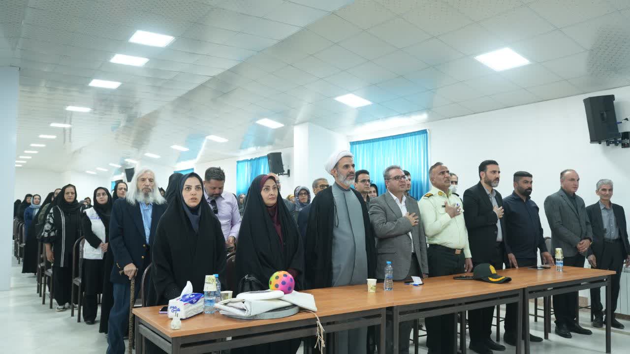 جشن سالمند امسال در مرکز خیریه نگهداری سالمندان حضرت رسول اکرم(ص)