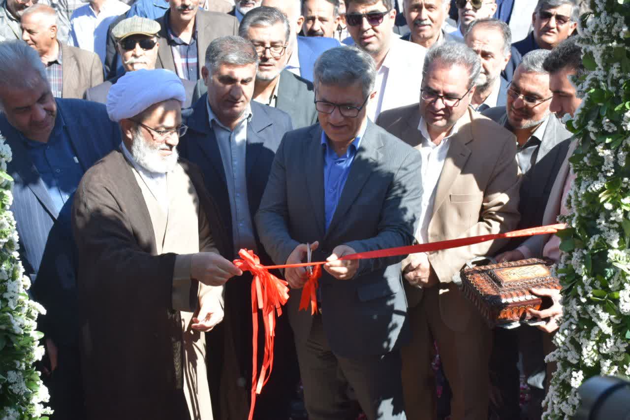 افتتاح هشتمین دوره بزرگترین فرش سرگل قاره کهن در محلات