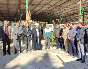 همزمان با دهه مبارک فجر گلباران قبور مطهر شهدا