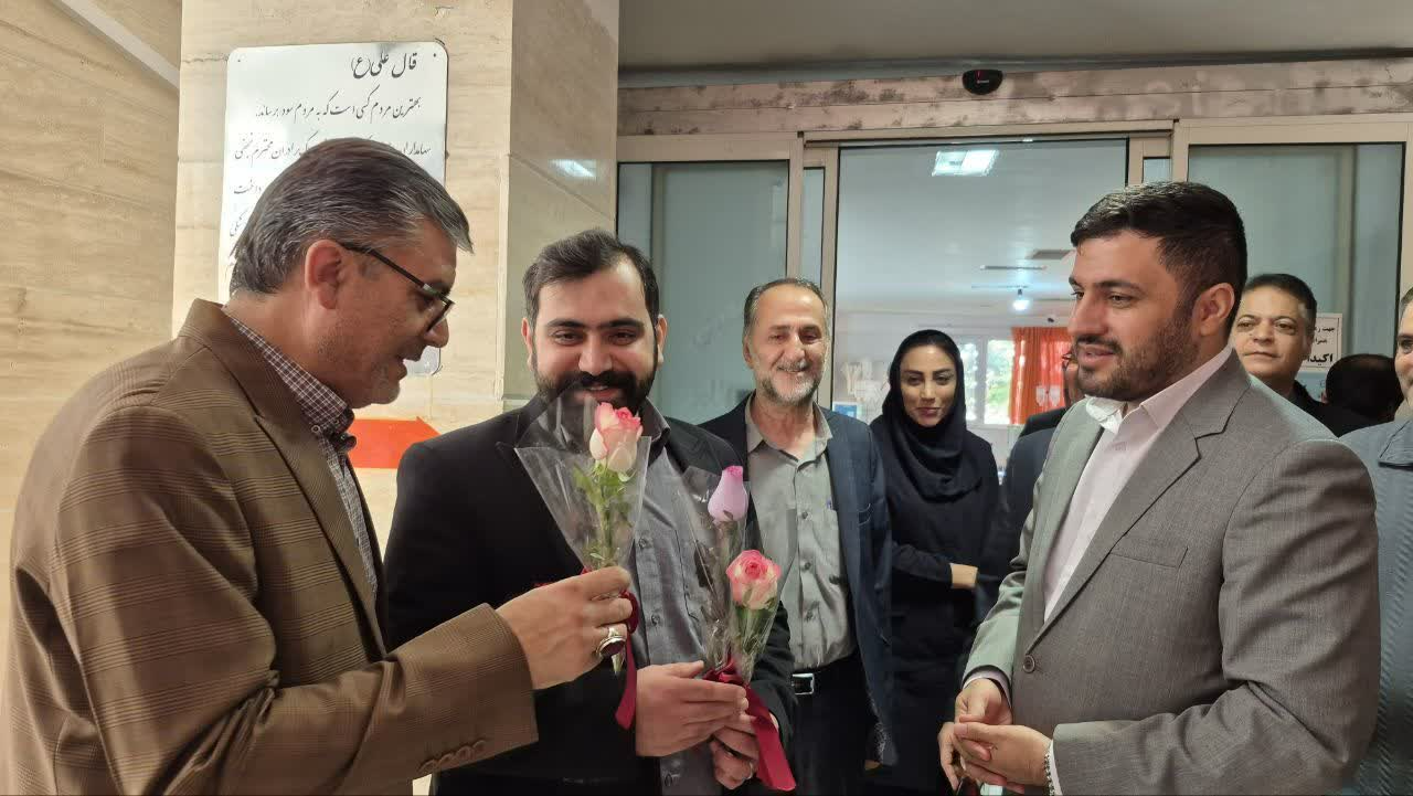 تجلیل مسئولان شهرستان محلات از پرستاران بیمارستان امام خمینی(ره)